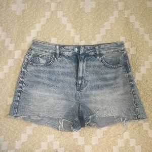 American Eagle Mom Short